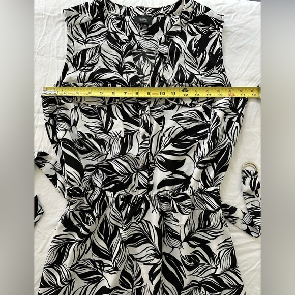 🎉Mossimo Size Small, Sleeveless, Belted - Picture 8 of 13